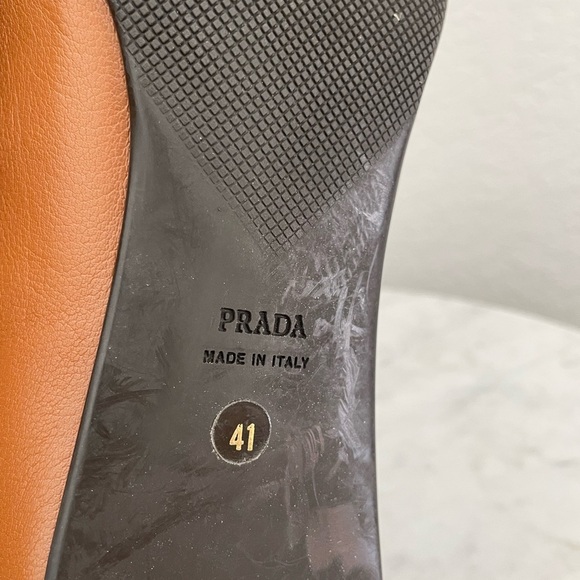 Prada Leather Almond Toe Loafer Kitten Heels Size 41 - Picture 10 of 10